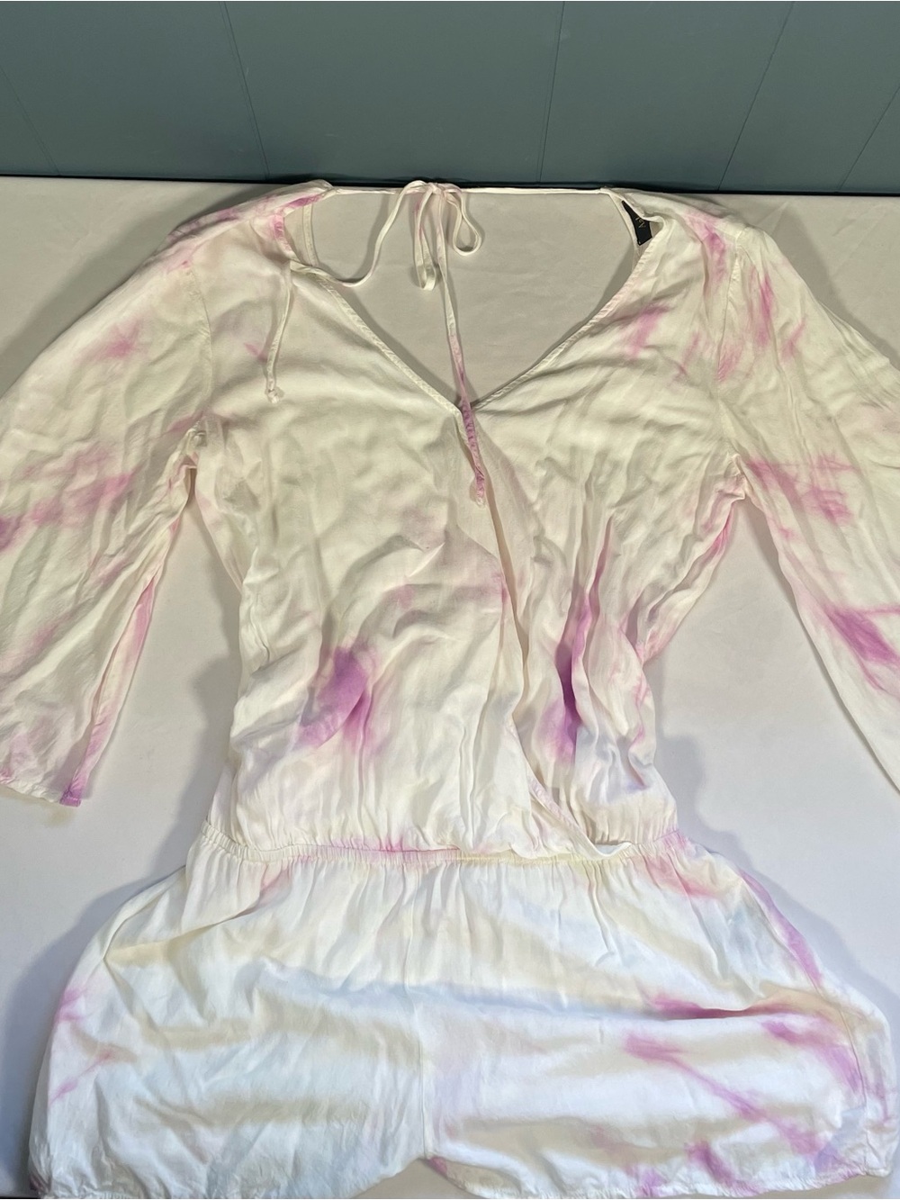 Aakaa Purple And White Tie Dye Romper Bell Sleeves Size Small - Picture 2 of 7